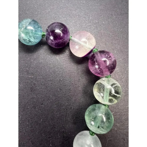 Fluorite knotted beaded bolo necklace with sterling silver magnetic clasp - Picture 10 of 11